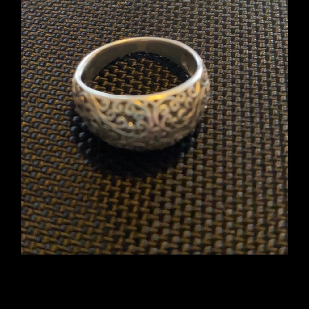 Ring (sterling silver)